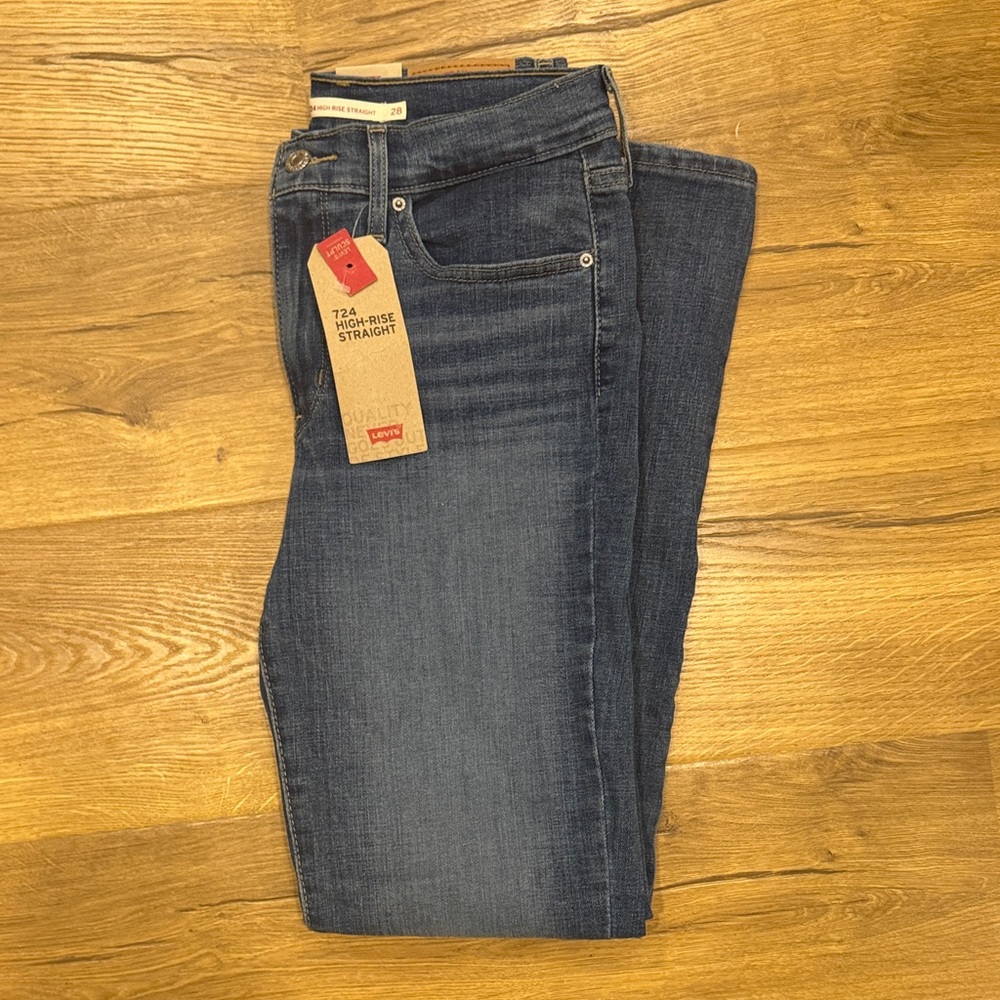 Levi's Women's Classic Indigo Straight Leg Jeans